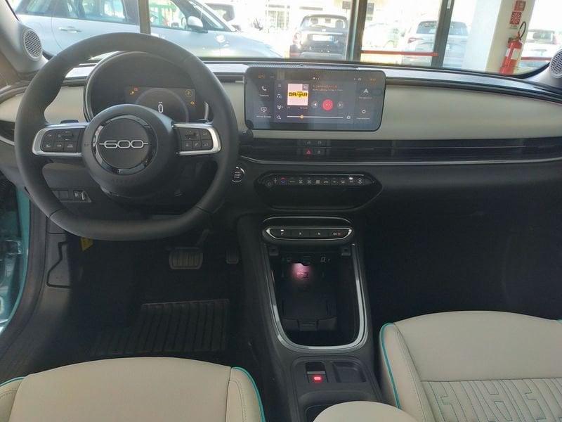 FIAT 600 Hybrid 136 CV DCT MHEV La Prima NUOVA