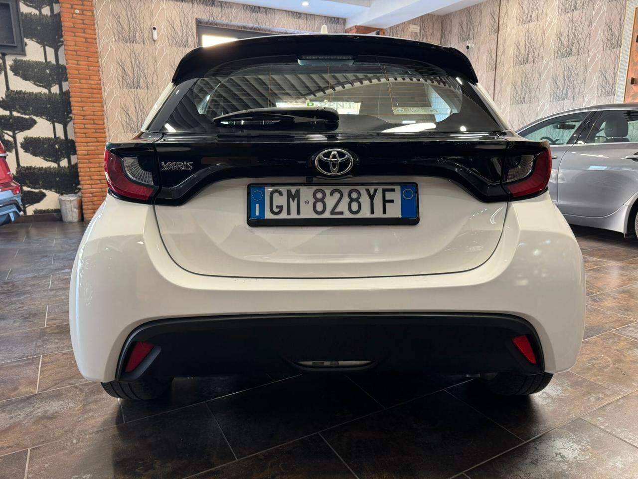 Toyota Yaris 1.0 5 porte Active