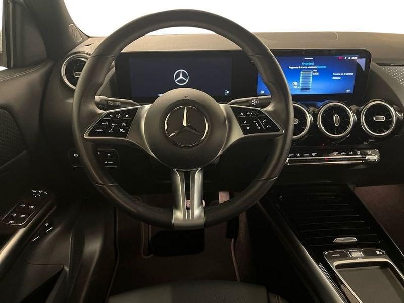 Mercedes-Benz GLA 250 e Plug-in hybrid Automatic Business Extra