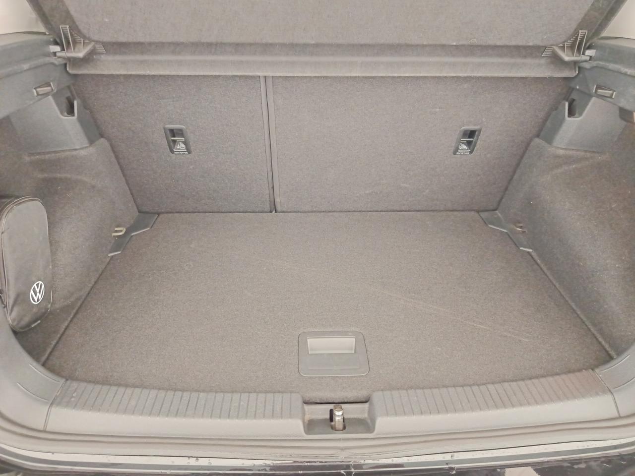 VOLKSWAGEN T-Cross - T-Cross 1.0 TSI Sport