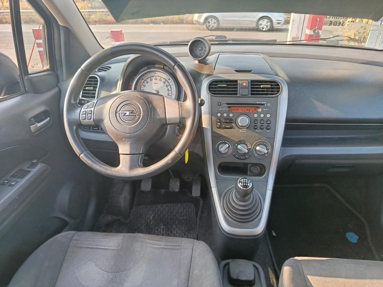 Opel Agila 1.o cc Km 65.000 Enjoy 65cv