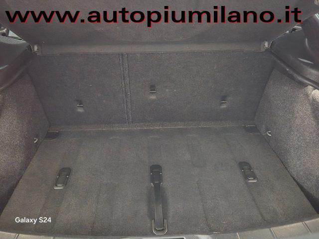 VOLVO V40 Cross Country T4 AWD Geartronic Summum