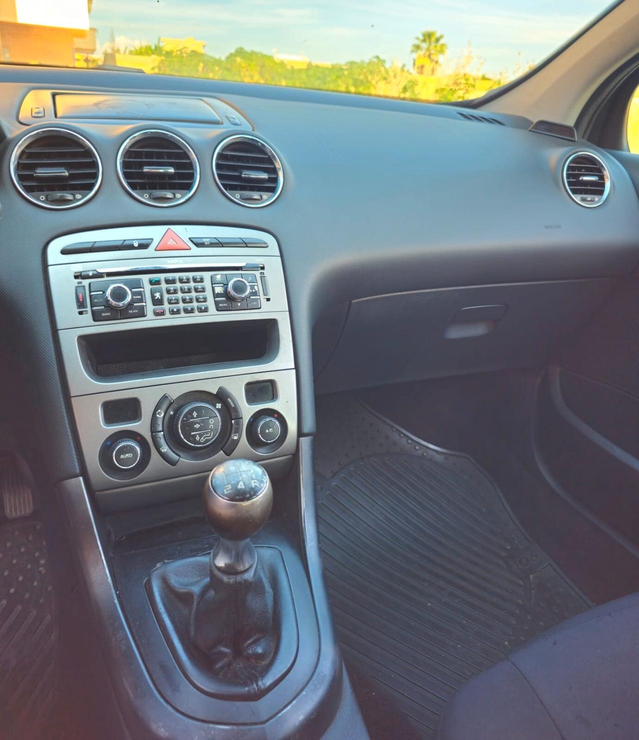 Peugeot 308 1.6 HDi 110CV 5p. Féline (5 Marce)