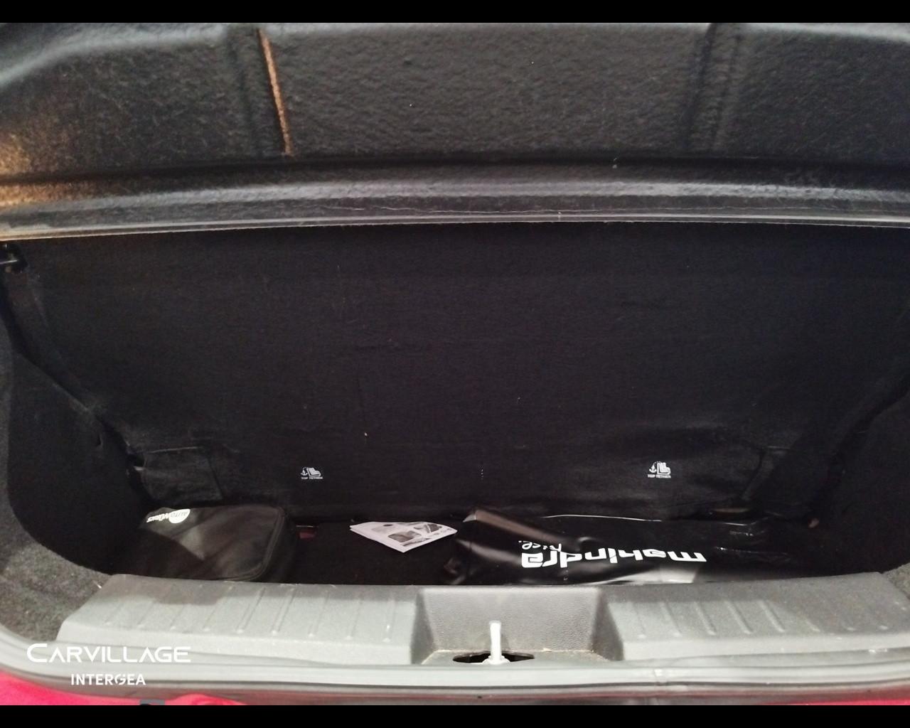 MAHINDRA KUV100 1.2 K8 m-bifuel