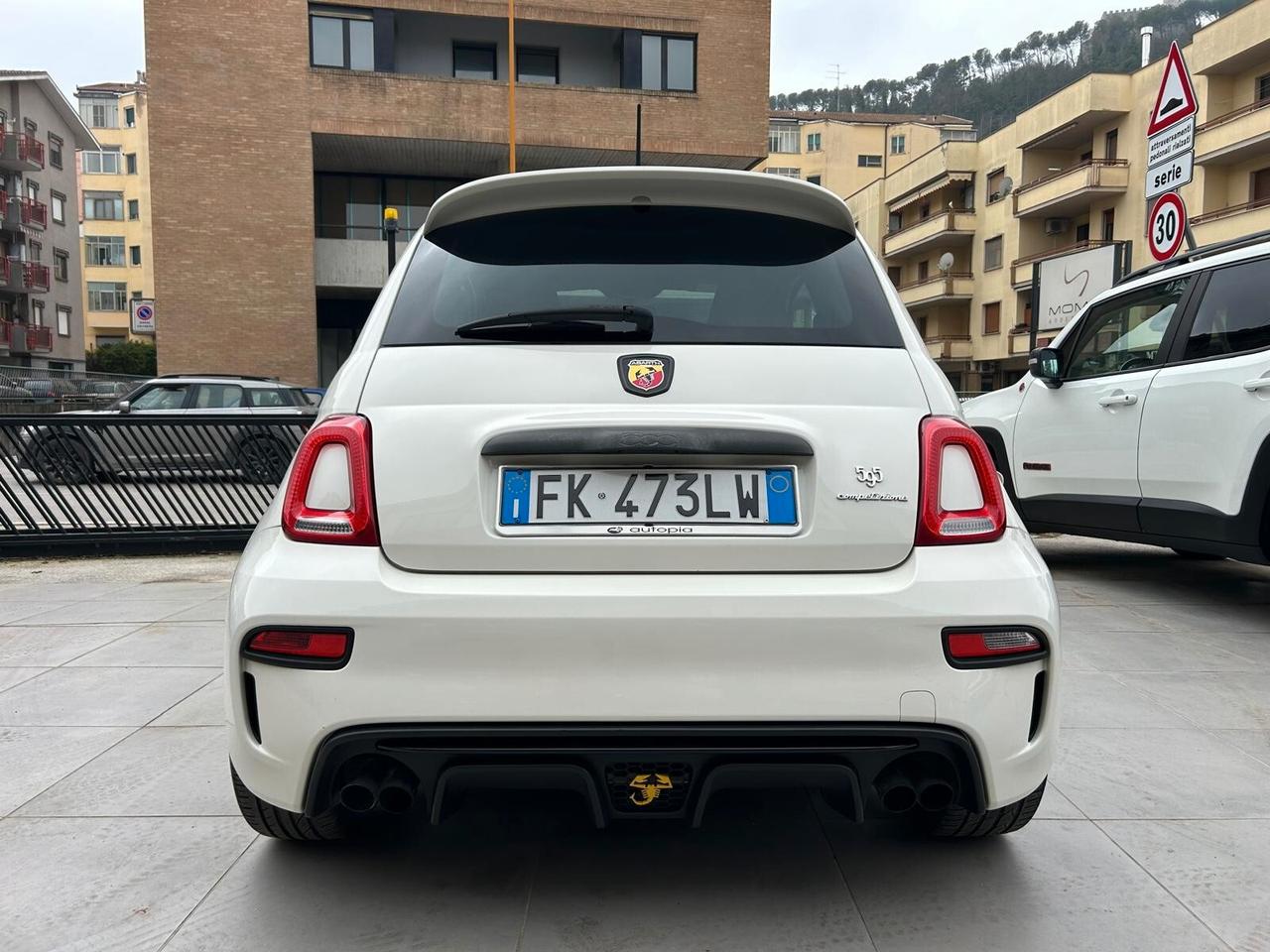 Abarth 595 1.4 Turbo T-Jet 180 CV Competizione