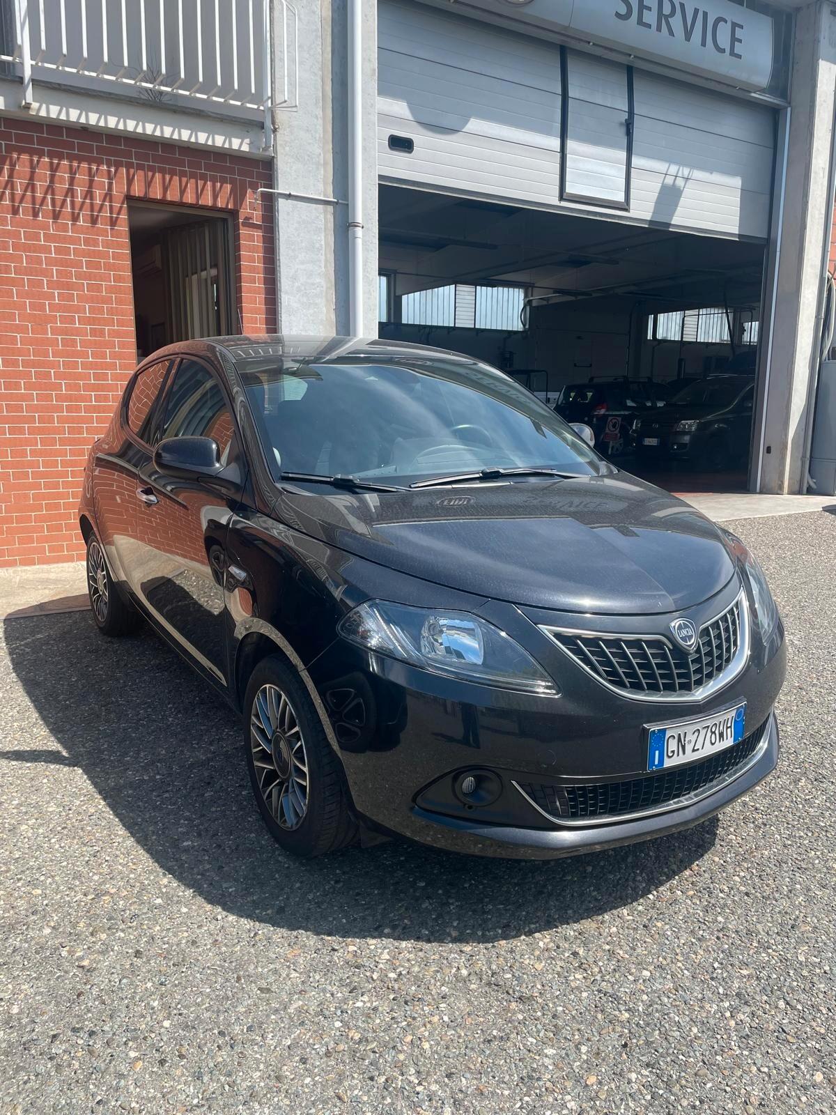 Lancia Ypsilon 1.0 FireFly 5 porte S&S Hybrid Gold Plus