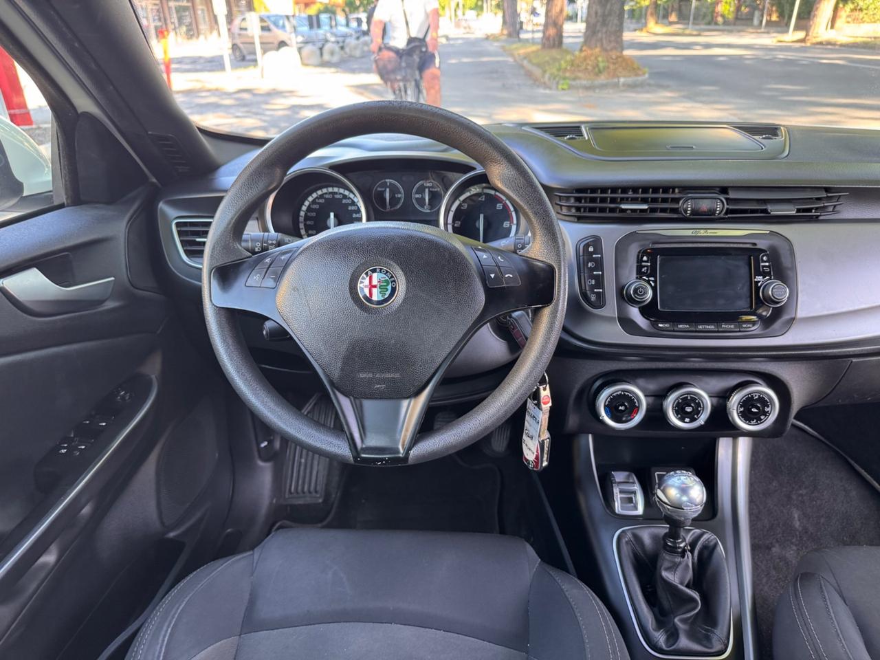 Alfa Romeo Giulietta 1.6 JTDm-2 neopaten garanzia 12 m