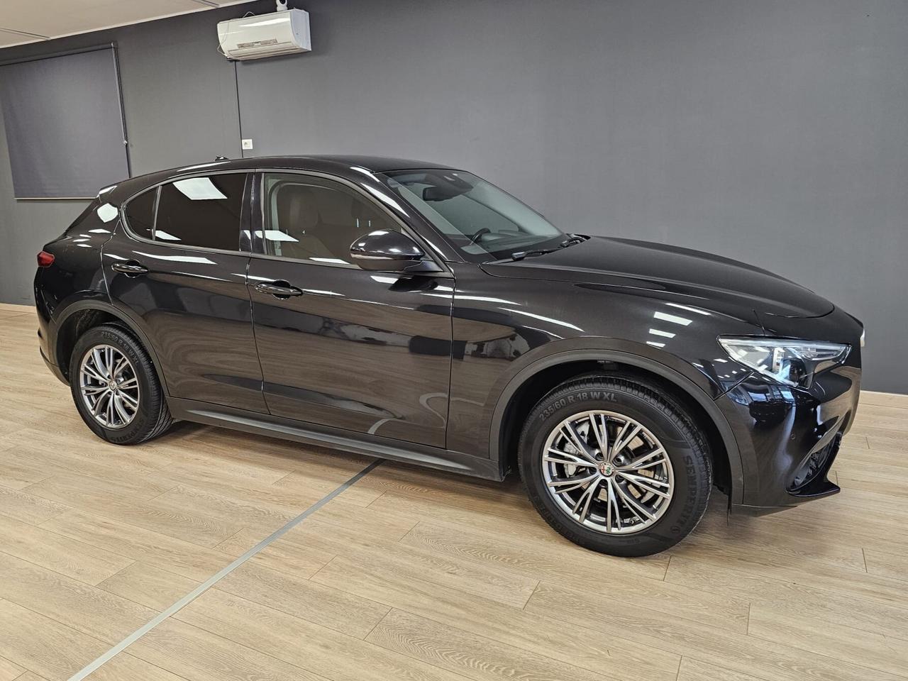 Alfa Romeo Stelvio 2.9 Bi-Turbo V6 510 CV AT8 Quadrifoglio