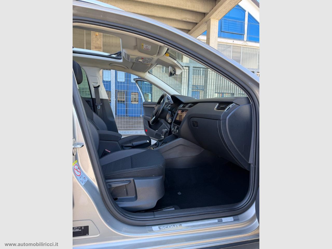 SKODA Octavia 2.0 TDI CR 180 4x4 DSG W. Scout