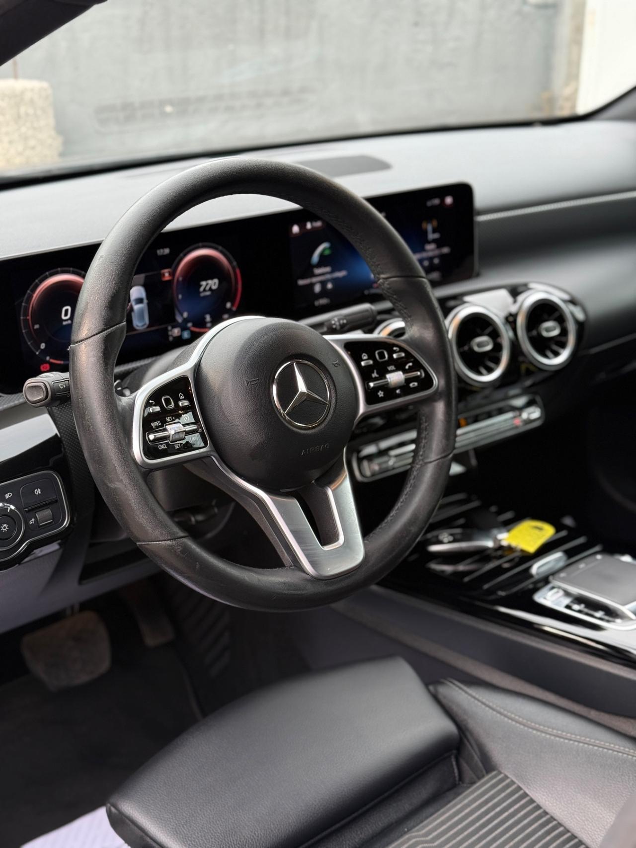 Mercedes-benz A 180BENZINA Automatic Premium NEOPATENTATI