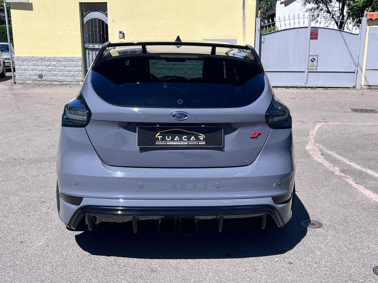 Ford Focus ST 2.0 EcoBoost 250 CV #10875
