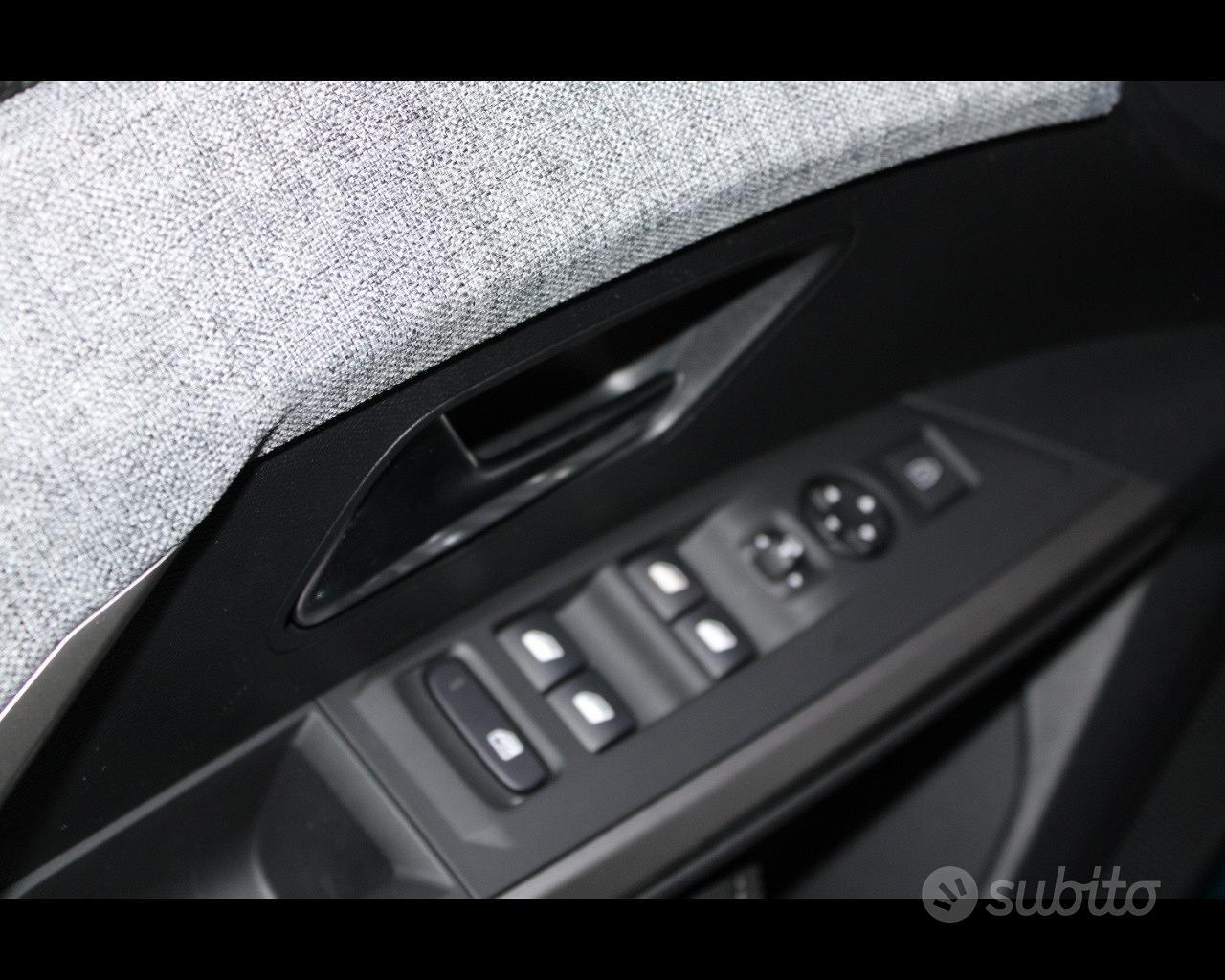PEUGEOT e-3008 - e-3008 motore elettrico (73kWh) 2