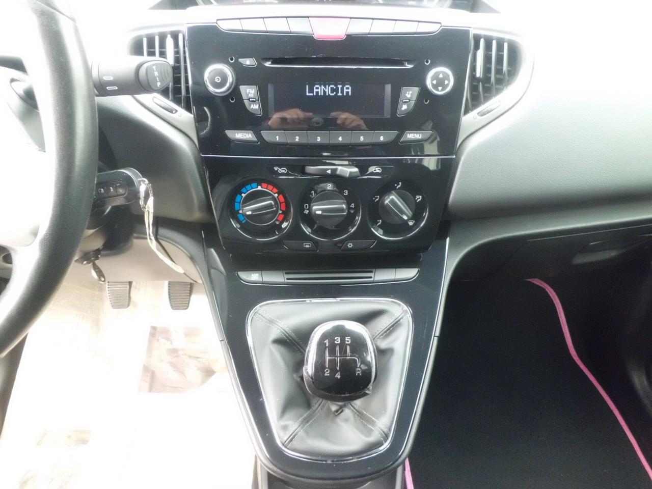 Lancia Ypsilon 1.2 69 CV 5 porte GPL Ecochic Elle