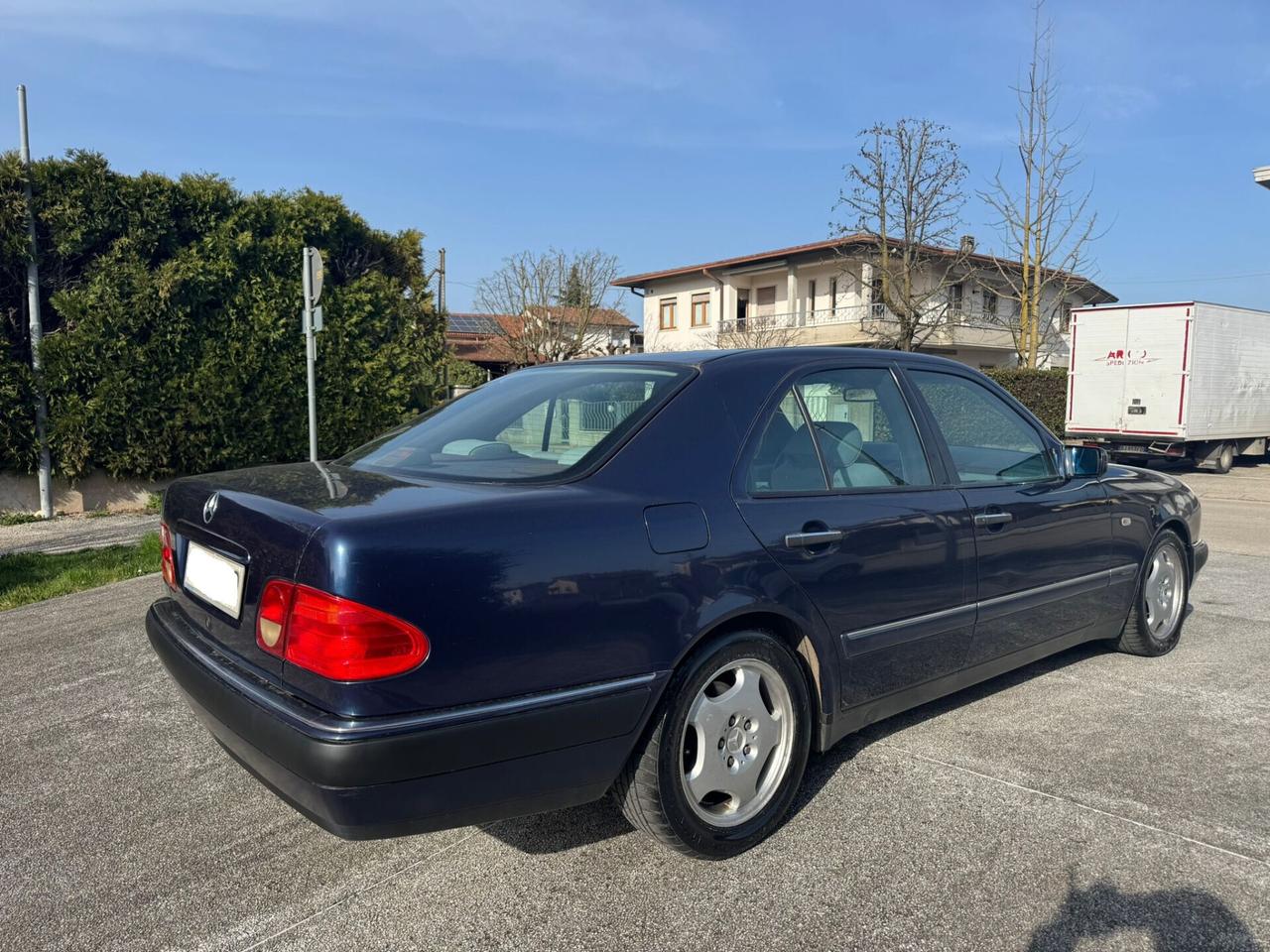 Mercedes Classe E 200 Elegance W210 Benzina – Ottime Condizioni