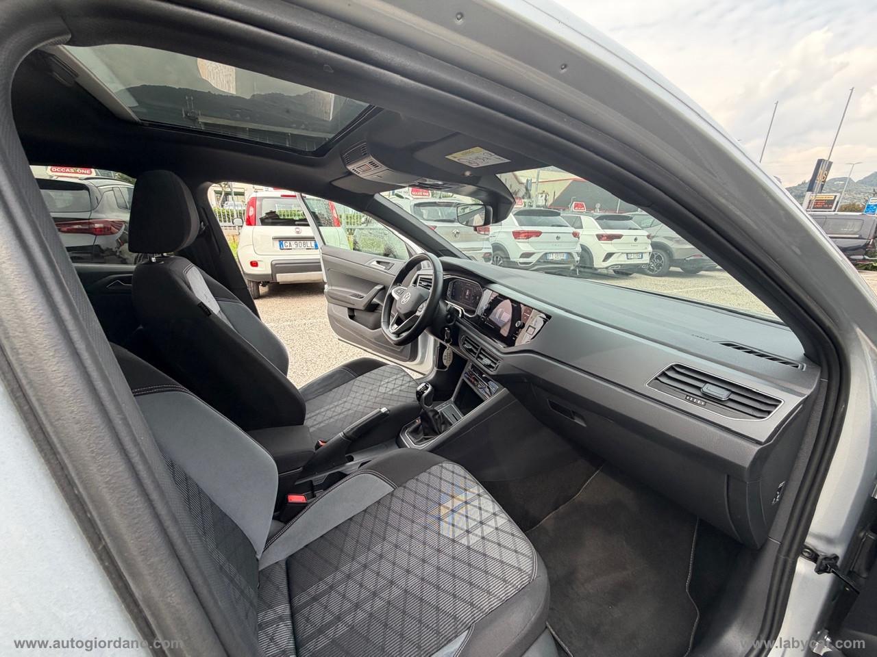 VOLKSWAGEN Taigo 1.0 TSI 110 CV R-Line