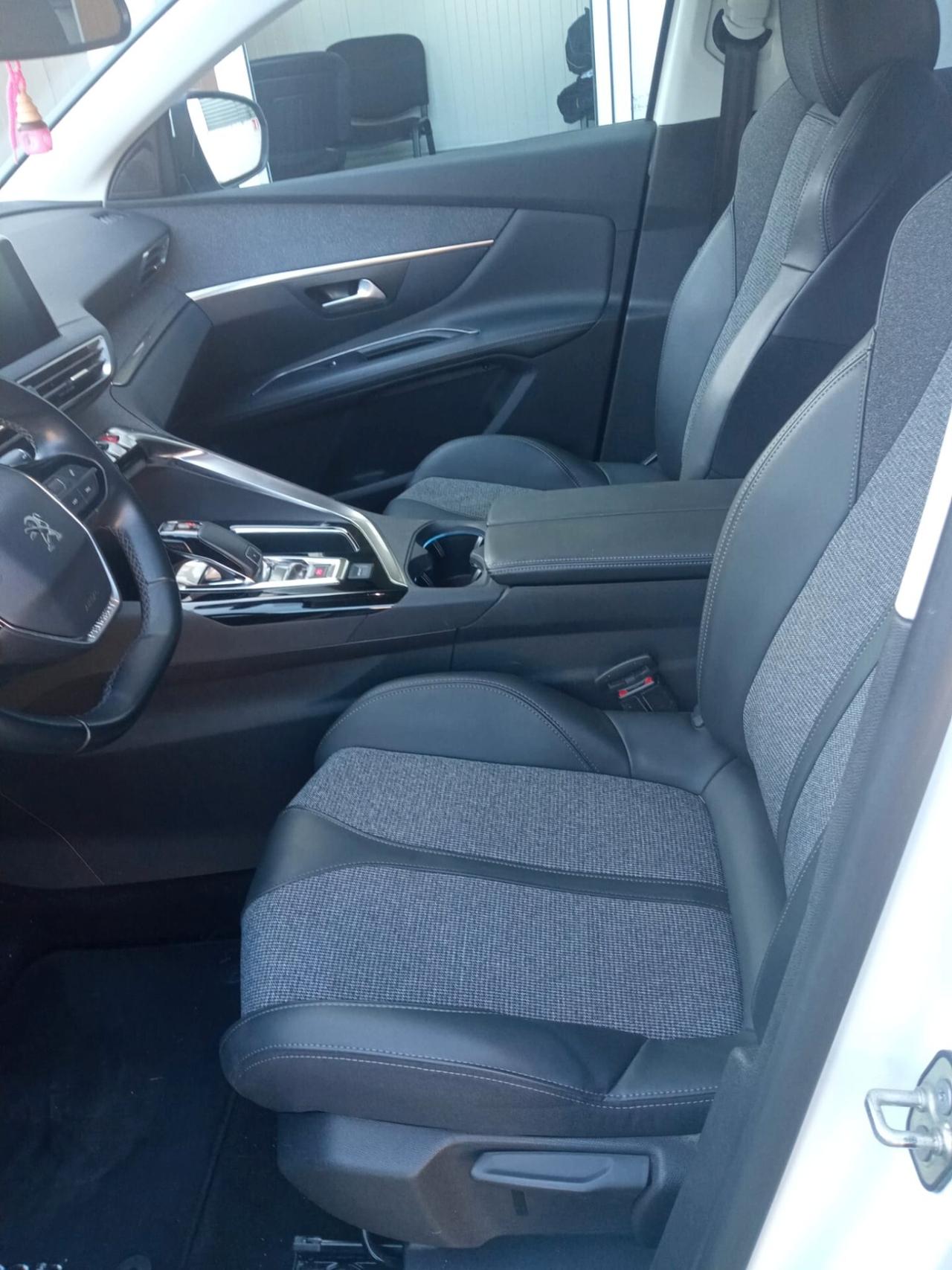 Peugeot 3008 PureTech Turbo 130 S&S Allure