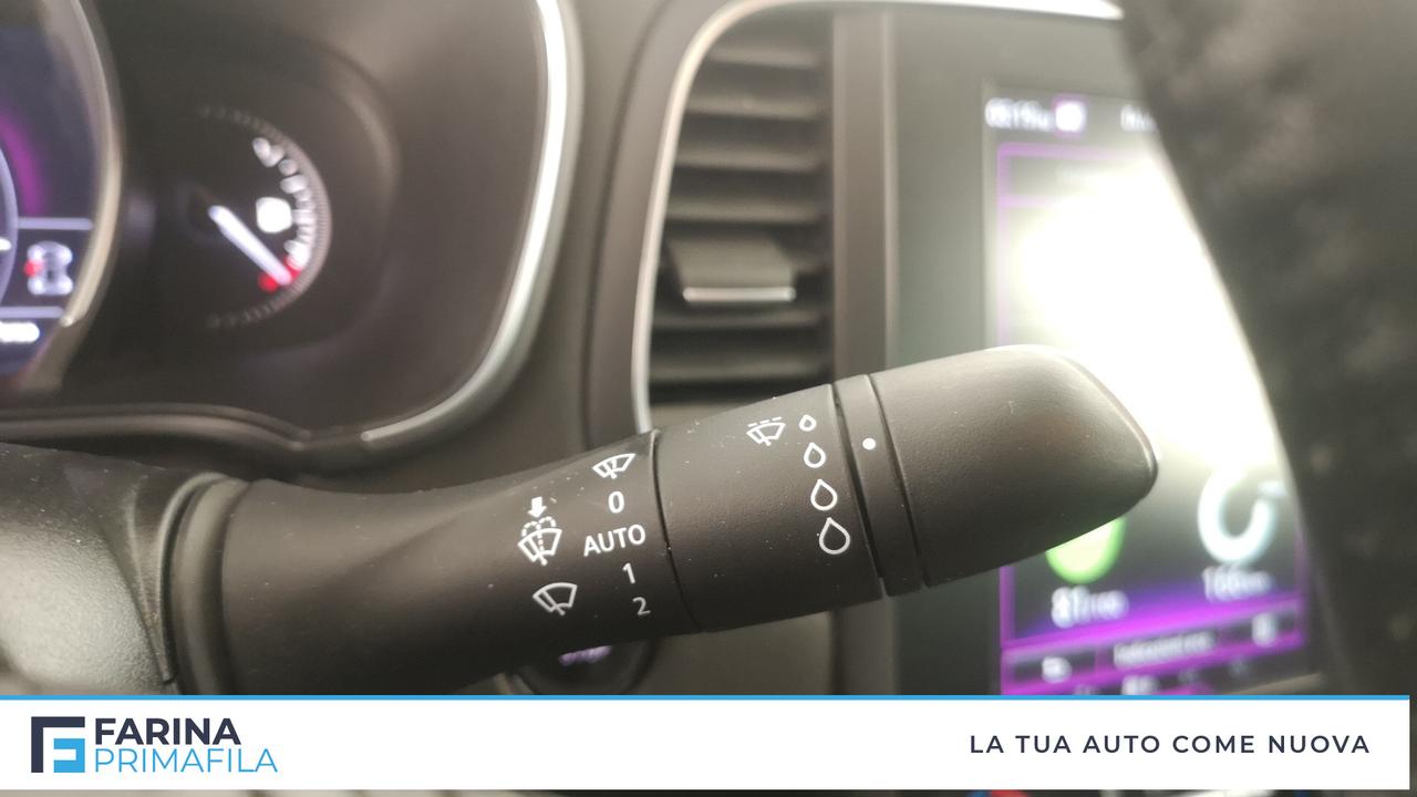 RENAULT Megane IV - Megane Grand Coupe 1.3 tce Executive 140cv fap