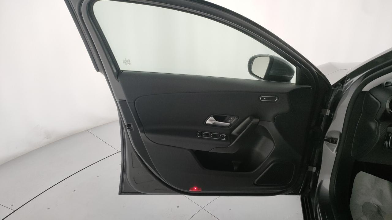 Mercedes-Benz Classe A - W177 2018 - A 180 d Executive auto