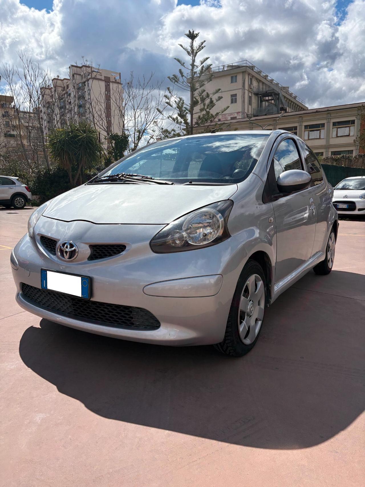 TOYOTA AYGO 998 CLIMA 5 PORTE