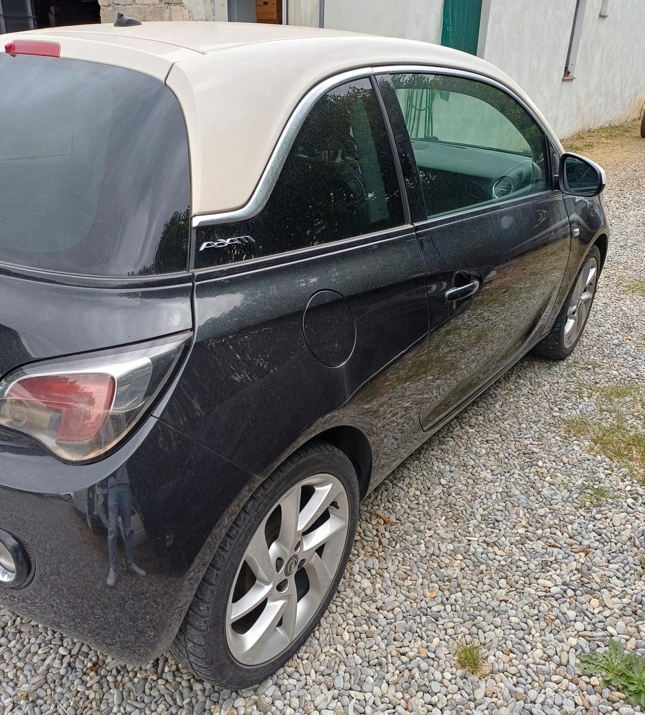 Opel Adam 1.4 87 CV benzina GPL