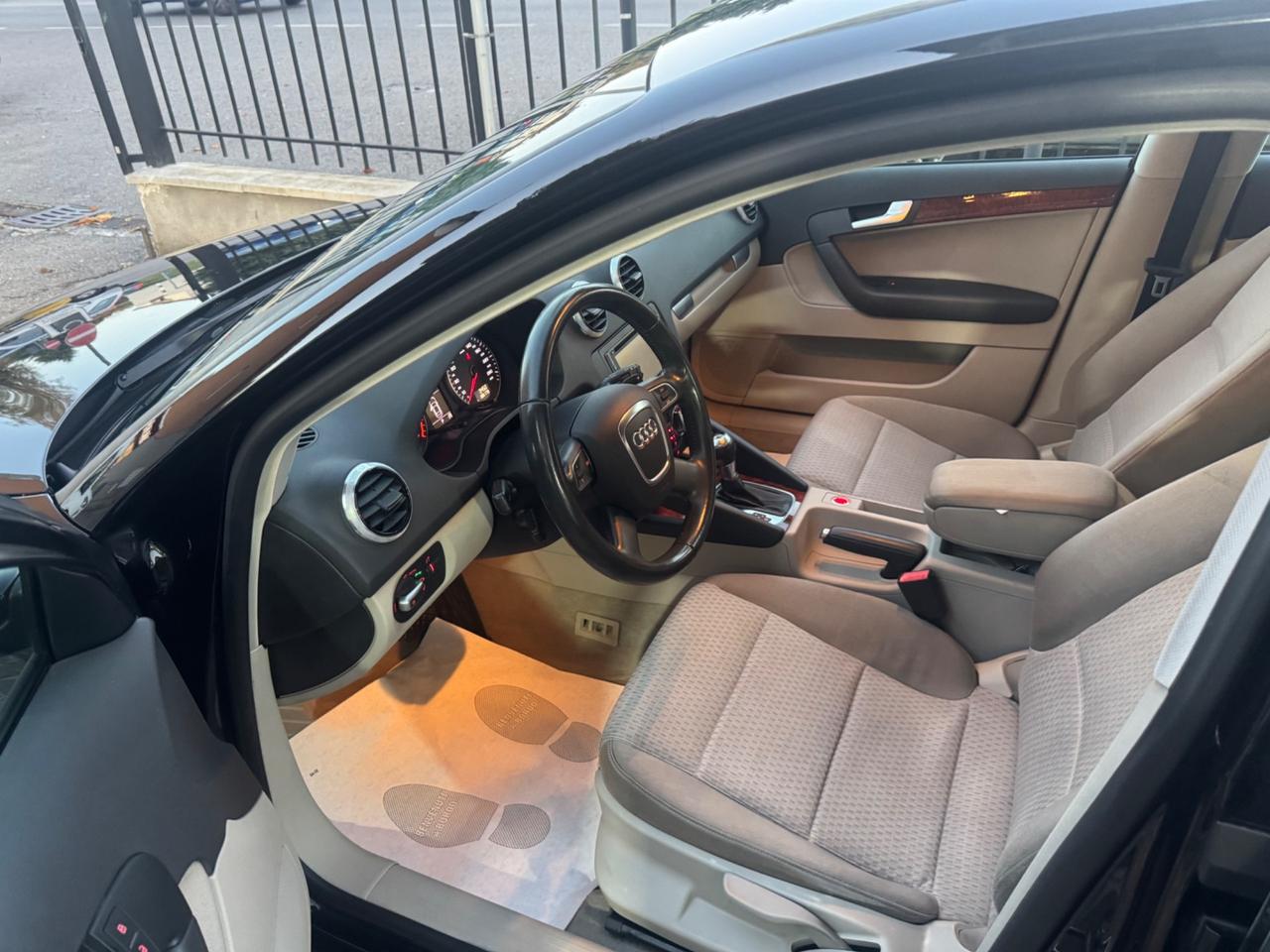 Audi A3 SPB 1.6 TDI 105 CV S tronic Ambition