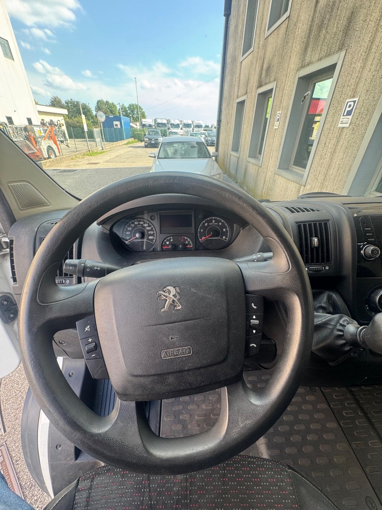 Peugeot Boxer 2.2 Diesel 150cv