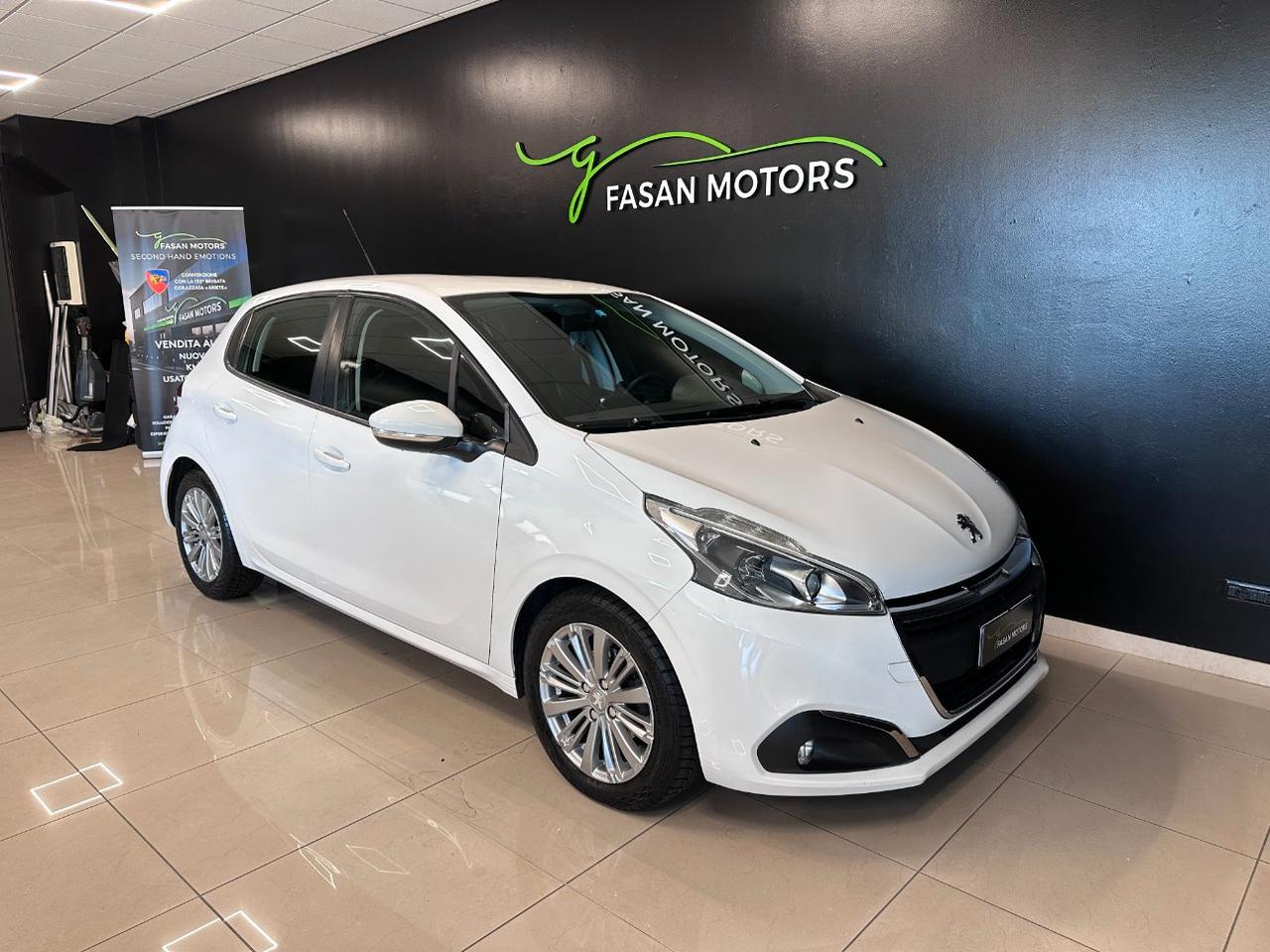 Peugeot 208 5 Porte 208 5p 1.6 bluehdi Active 75cv
