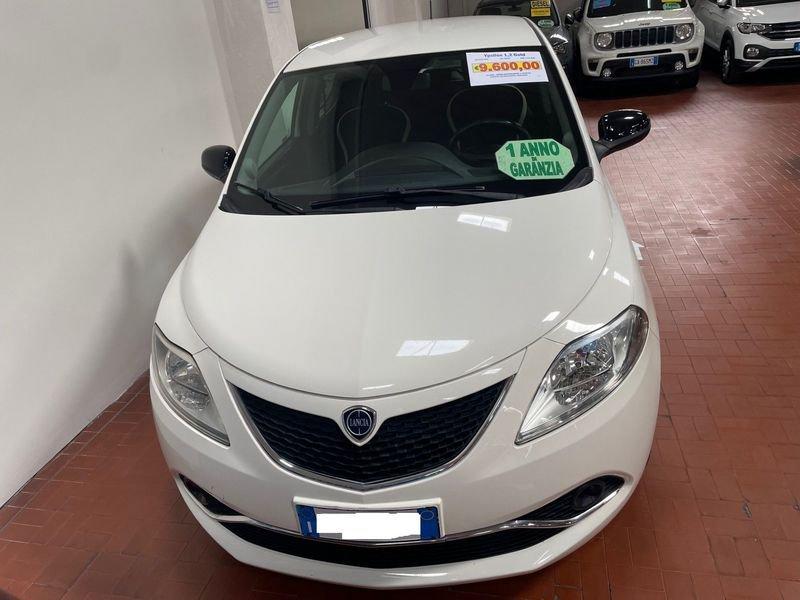 Lancia Ypsilon 1.2 69 CV 5 porte Gold