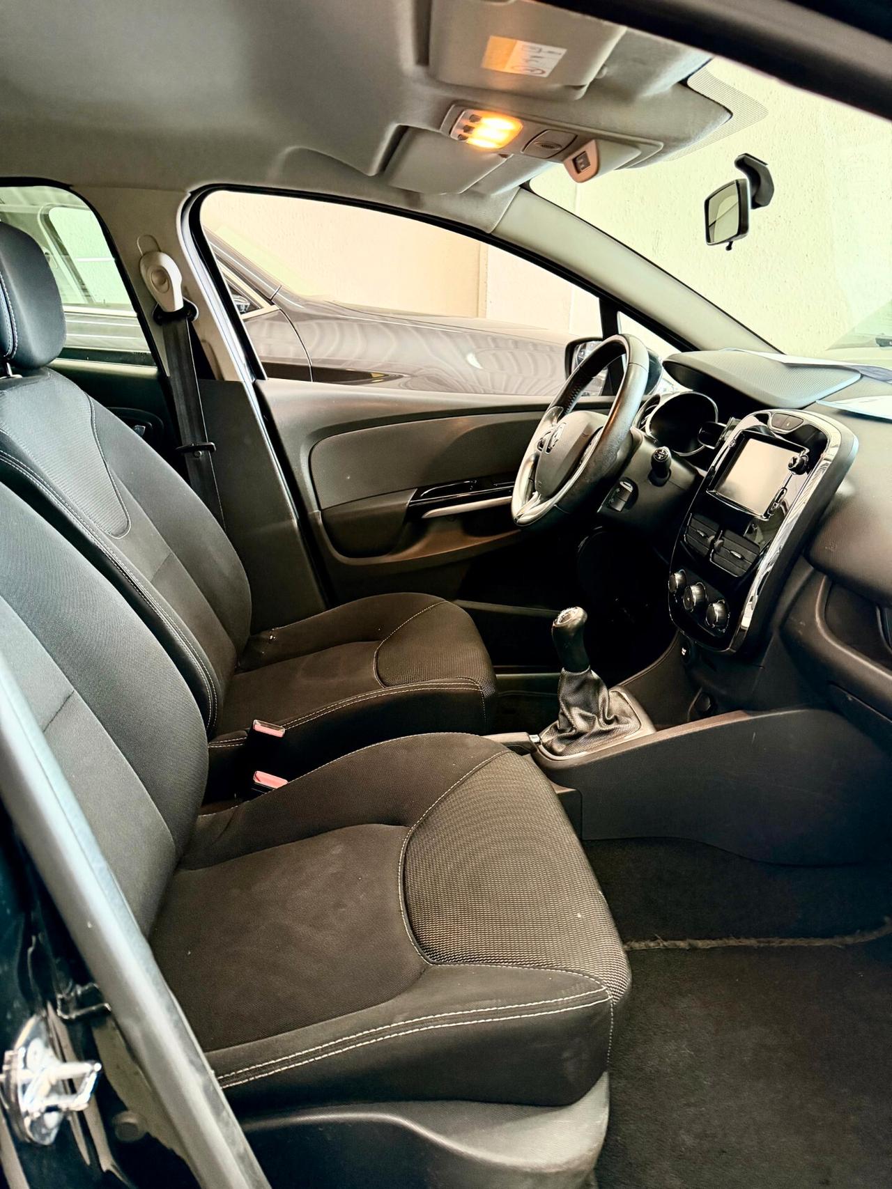 RENAULT CLIO 1.2 BENZINA NEOPATENTATI