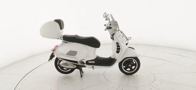 PIAGGIO Vespa GTS 300 Super GTS