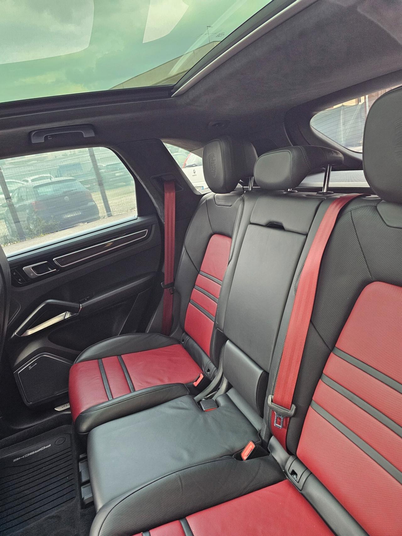 Porsche Cayenne 4.0 V8 Turbo