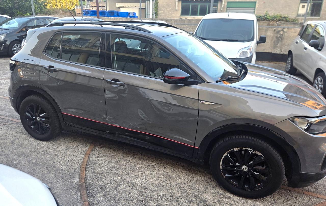 VW T-Cross 1.0 TSI 115 CV automatica garanzia