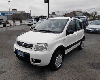 Fiat Panda 1.2 4x4 Climbing "GPL + GANCIO TRAINO"