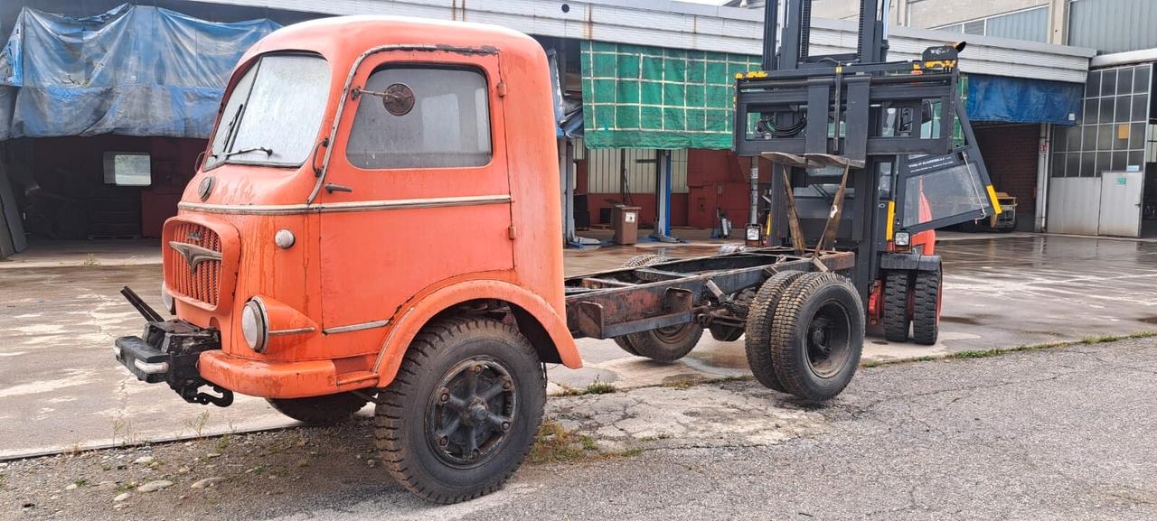Autocarro OM LEONCINO d'epoca