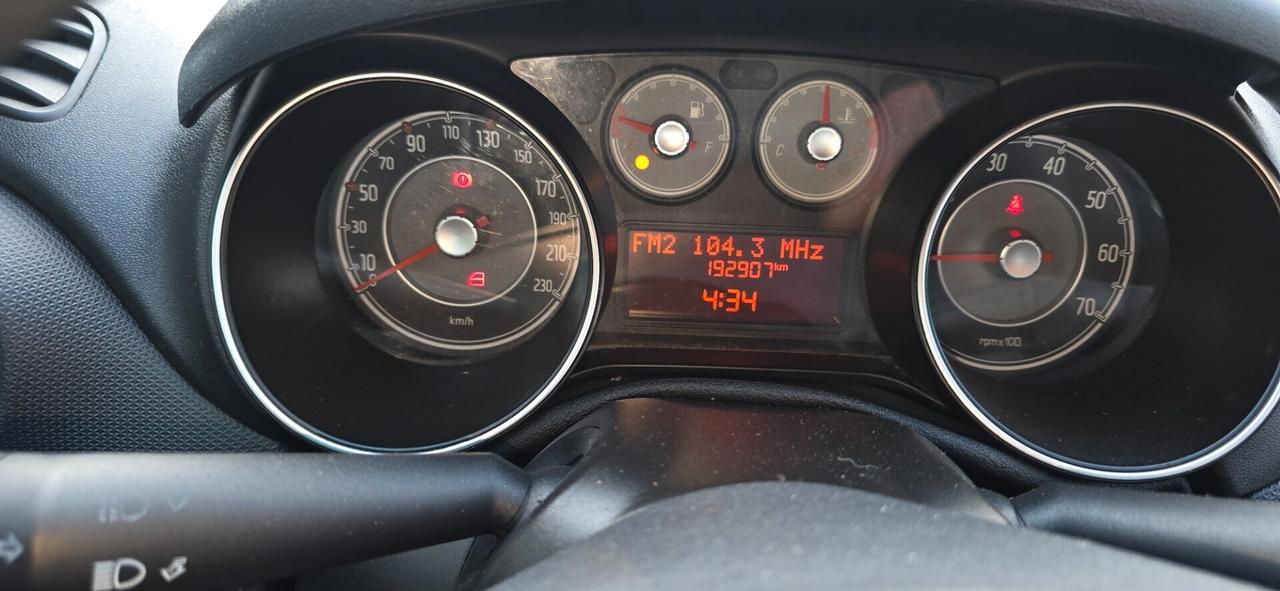 FIAT Grande 1.3 frezione e cattena mottore nuove