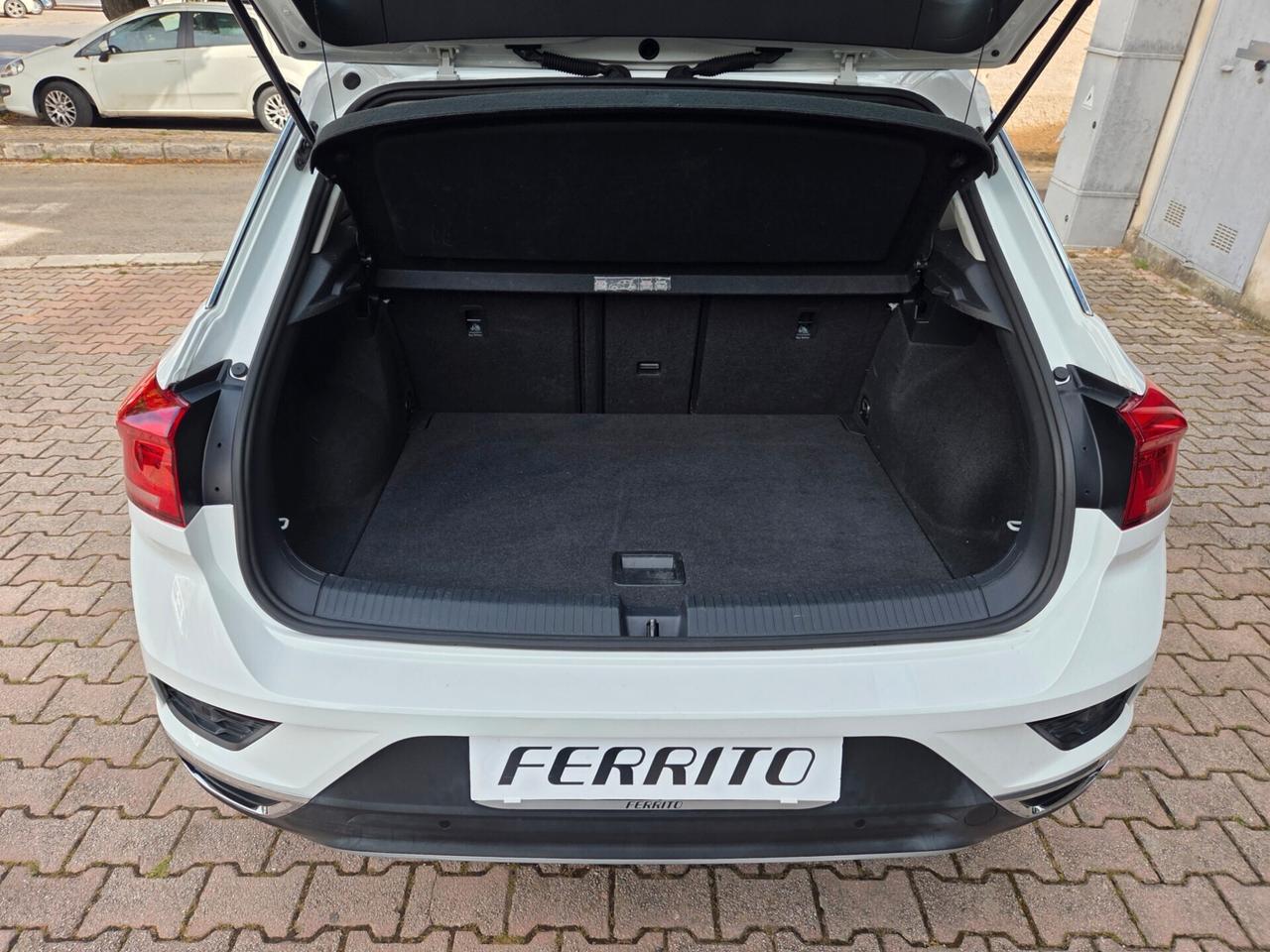 Volkswagen T-Roc 1.6 TDI SCR Business Navi