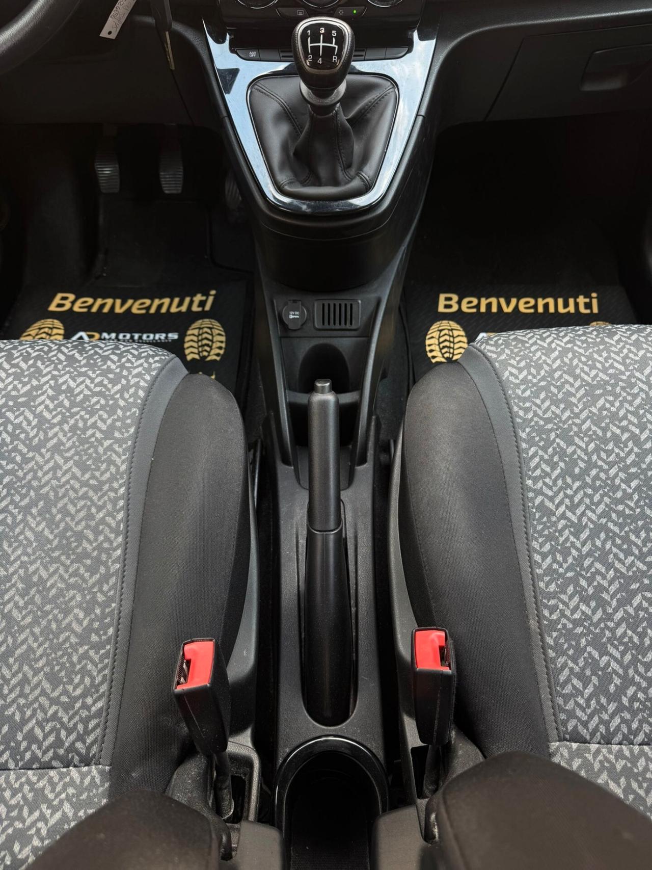 Lancia Ypsilon 1.2 69 CV 5 porte GPL Ecochic Gold