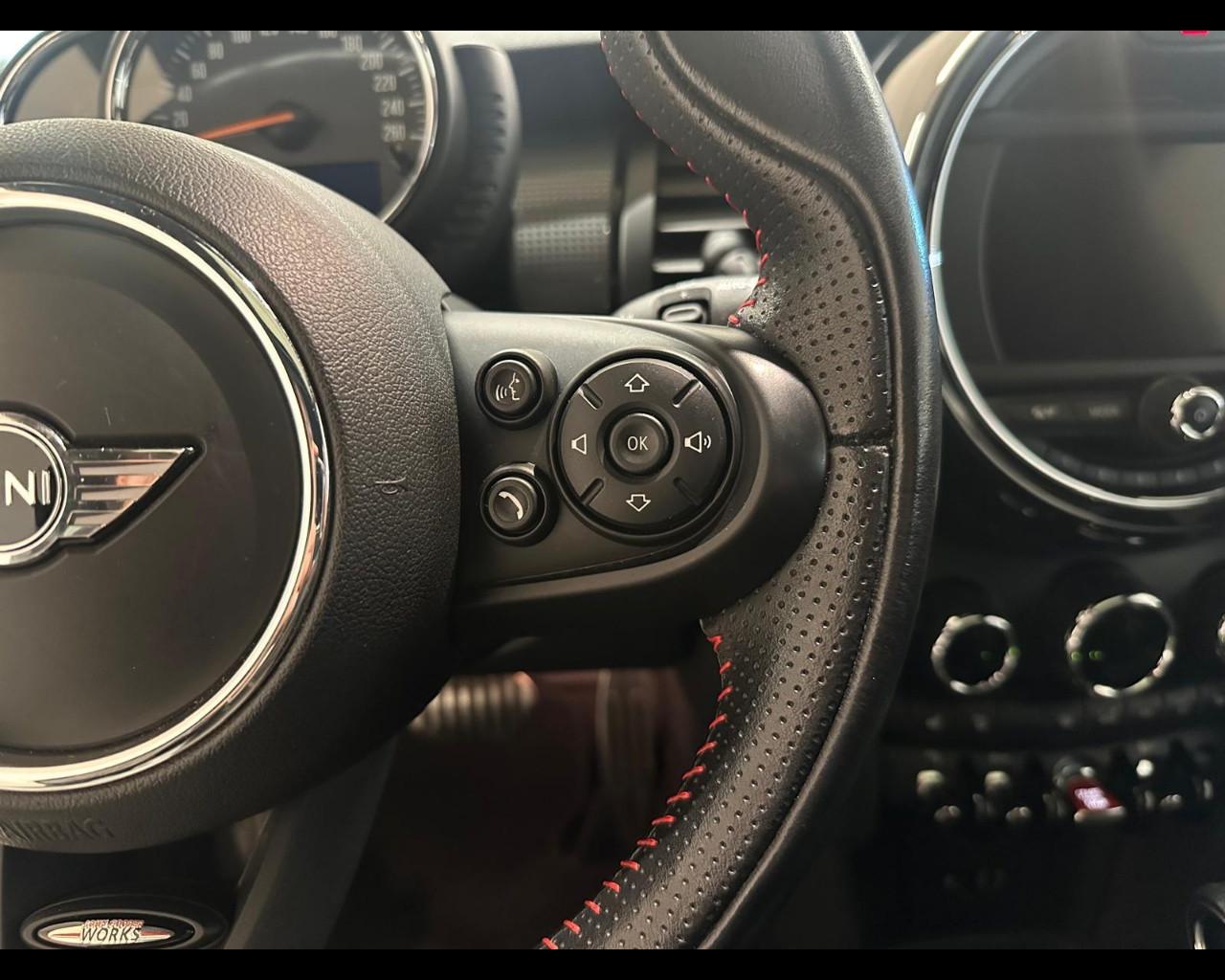 MINI Mini 4ª serie (F56) - Mini 1.5 Cooper D Business XL