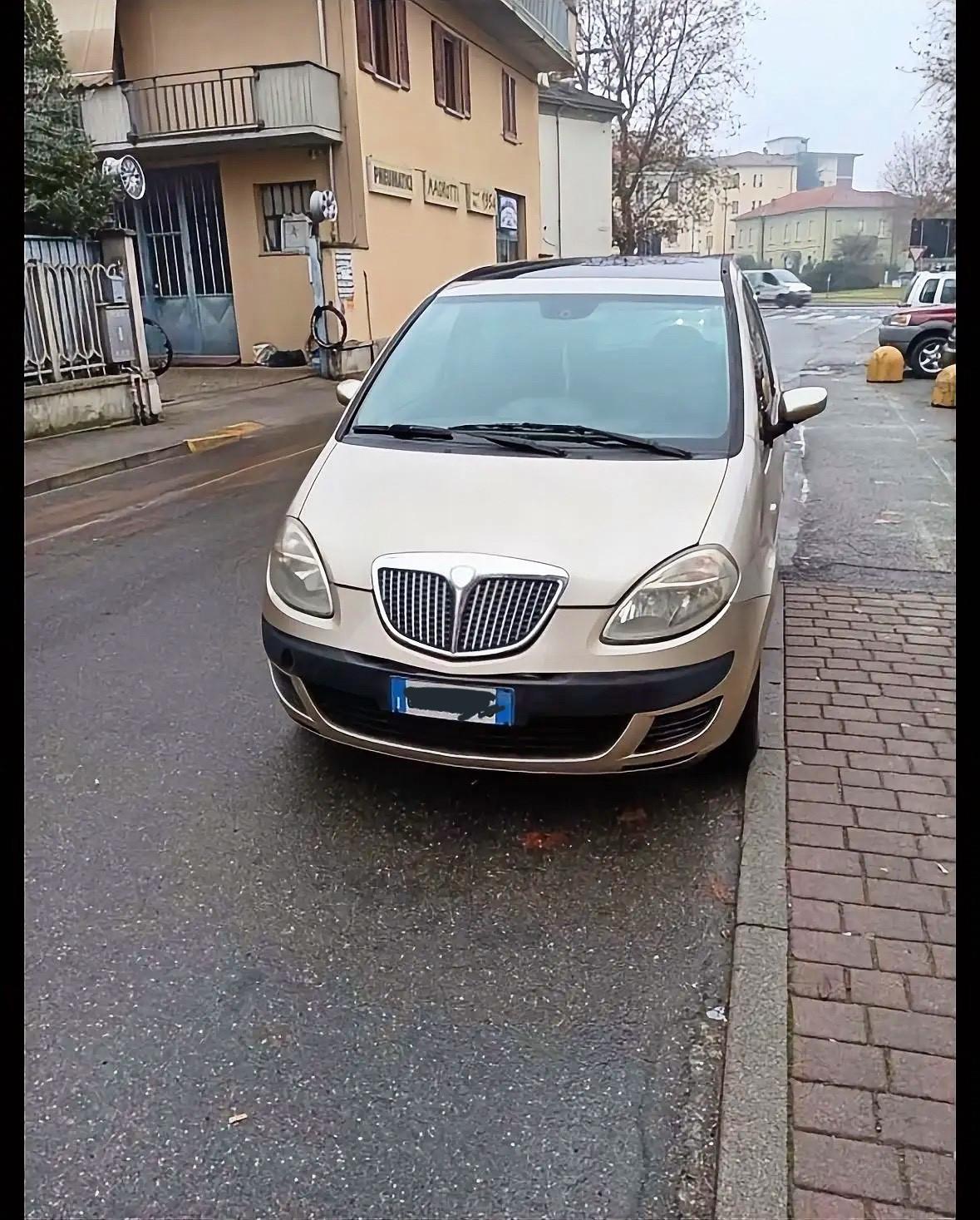 Lancia MUSA 1.9 Multijet Oro