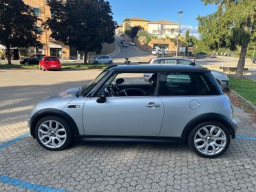 Mini 1.4 tdi One D de luxe