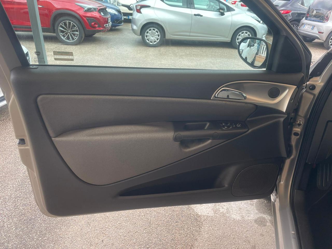 Lancia Ypsilon 1.2 Argento