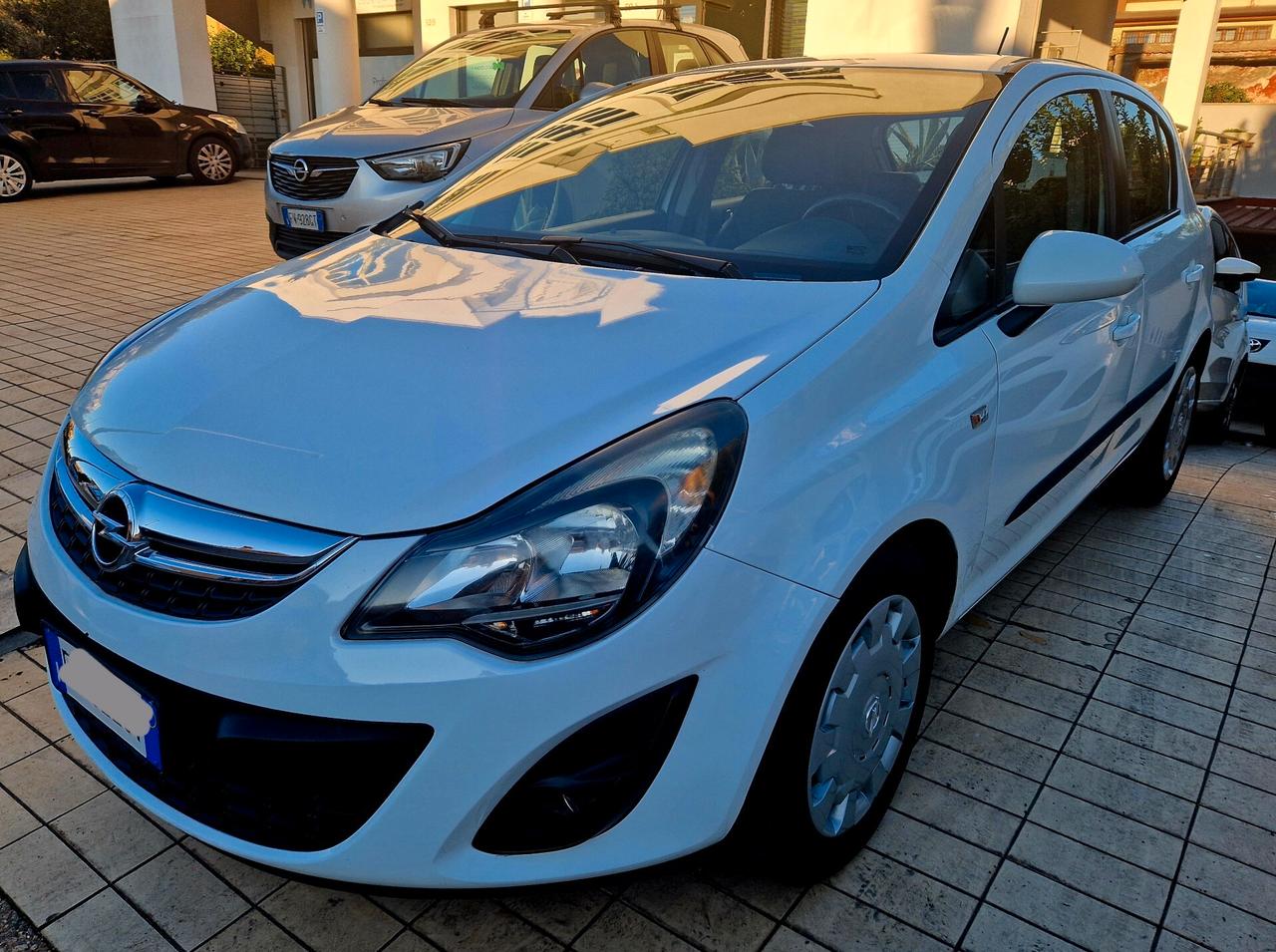 Opel Corsa 1.2 5 porte Cosmo