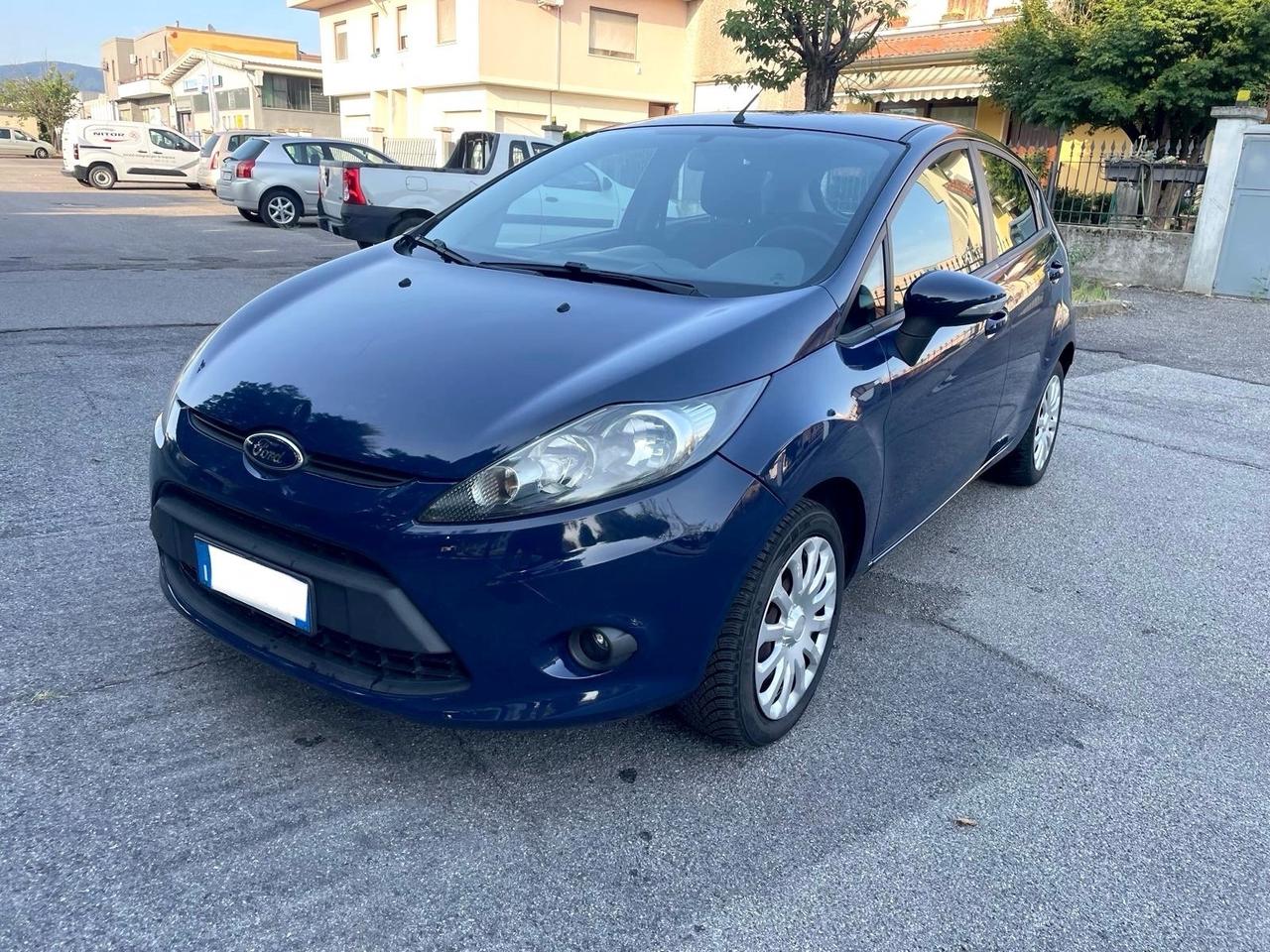 Ford Fiesta 1.4 5 porte Bz.- GPL Titanium per Neopatentati