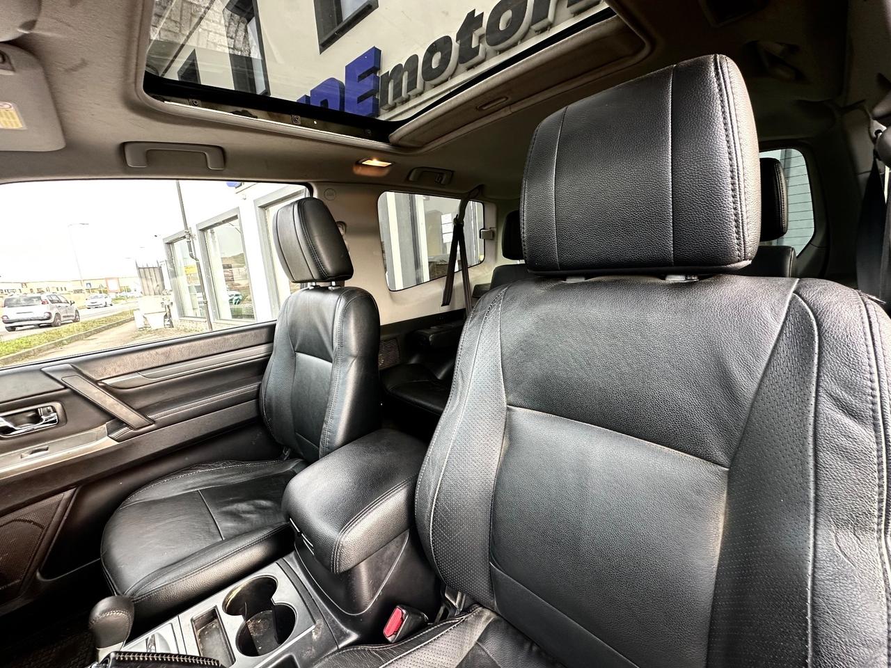 Mitsubishi Pajero 3.2 DI-D 16V aut. 3p. Instyle GANCIO TRAINO