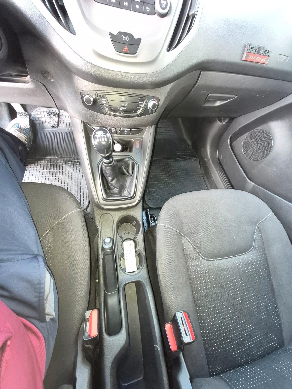 Ford Transit Courier 1.5 dci