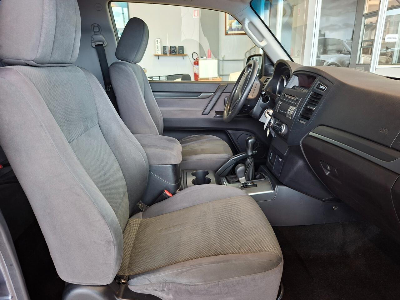 Mitsubishi Pajero 3.2 DI-D 16V 3p. Invite