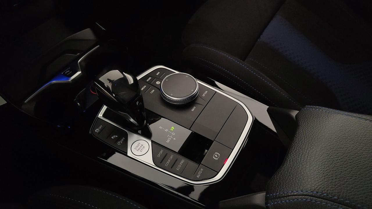 BMW Serie 1 F40 - 120d xdrive Msport auto