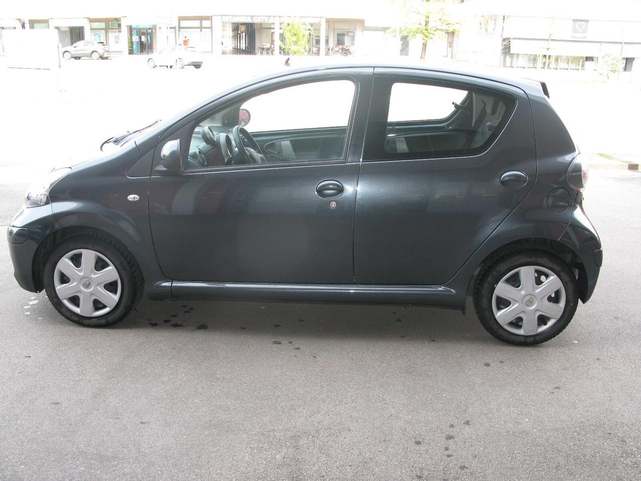 Toyota Aygo 1.0 12V VVT-i 5 porte