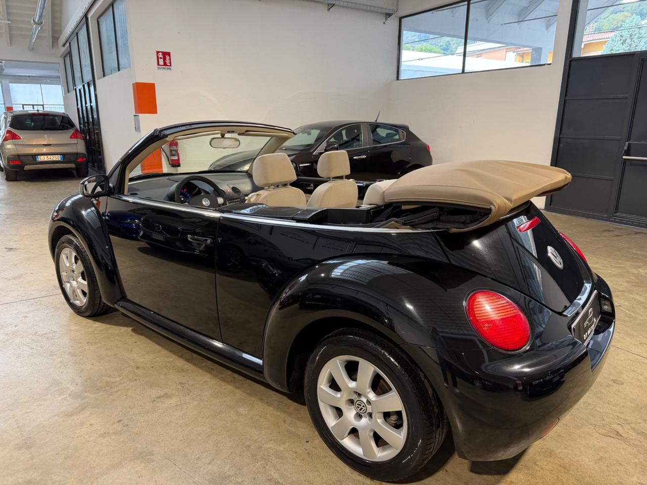 Volkswagen New Beetle 1.9 TDI 105CV Cabrio CLIMATIZZATORE - KM REALI !!!