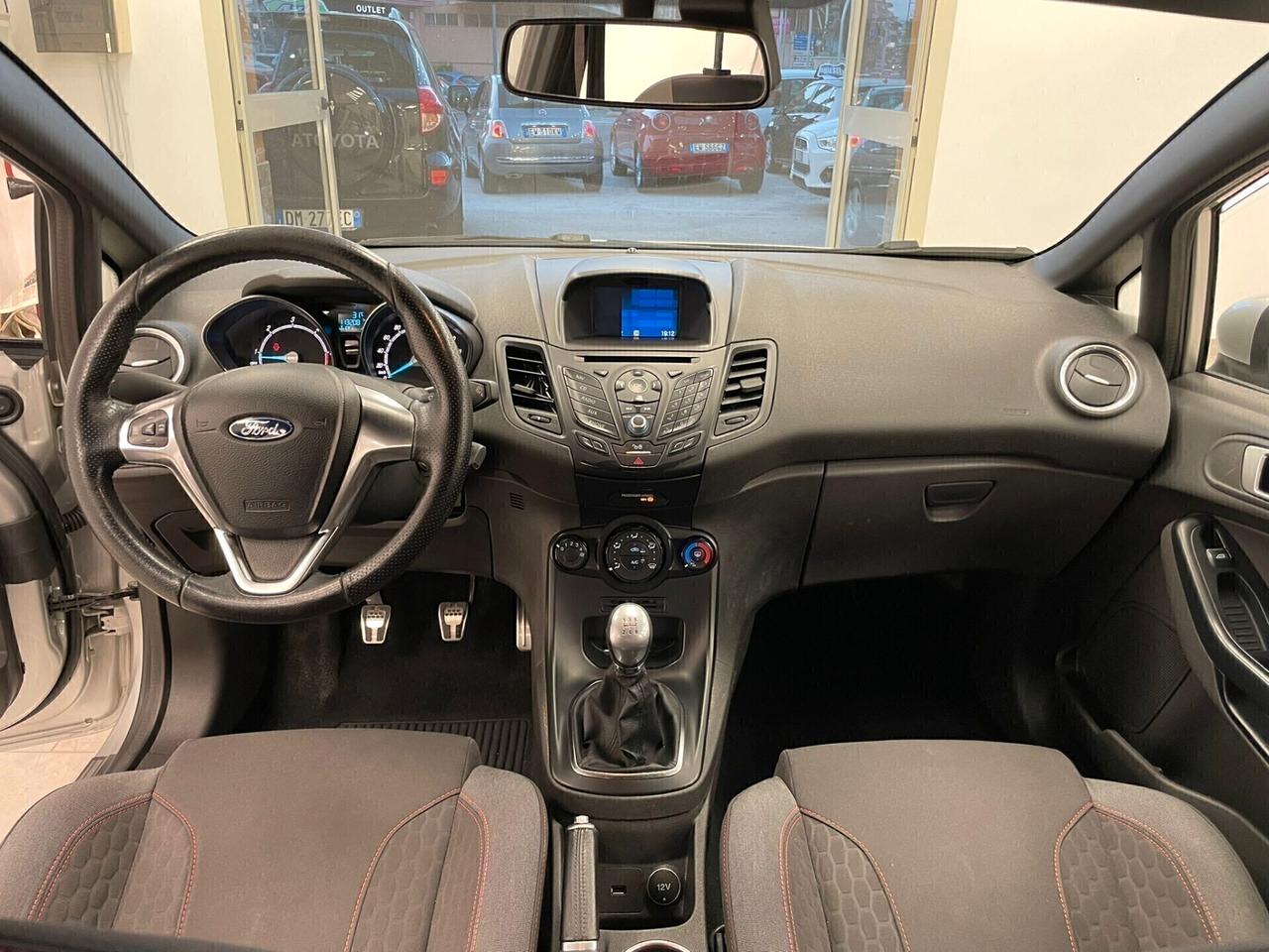 Ford Fiesta 1.5 TDCi 75CV 5 porte ST-Line